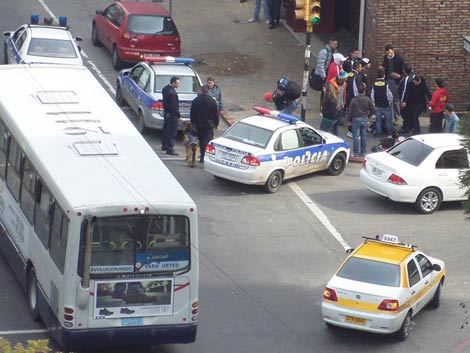 hinchas_colocolo_policia_facebook@20130731132102